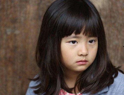 哭着吃哈密瓜女孩视频